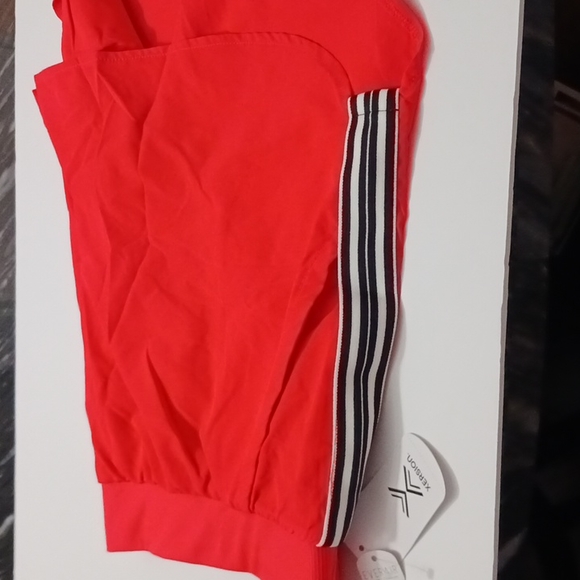 Xersion Ladies Red  Running Shorts- XXL - Picture 4 of 7